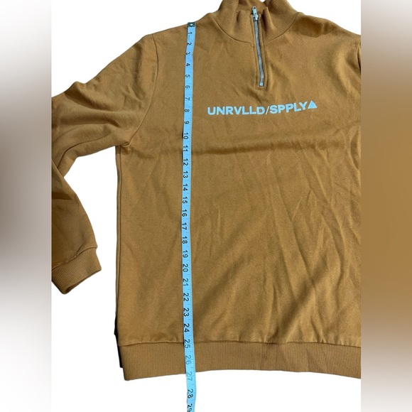 ASOS Urvlld Supply half zip sweatshirt in brown with print. - Picture 3 of 5